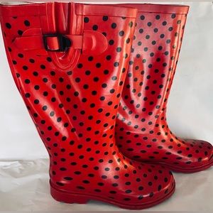 Charlotte Russe size 8 rain boot.